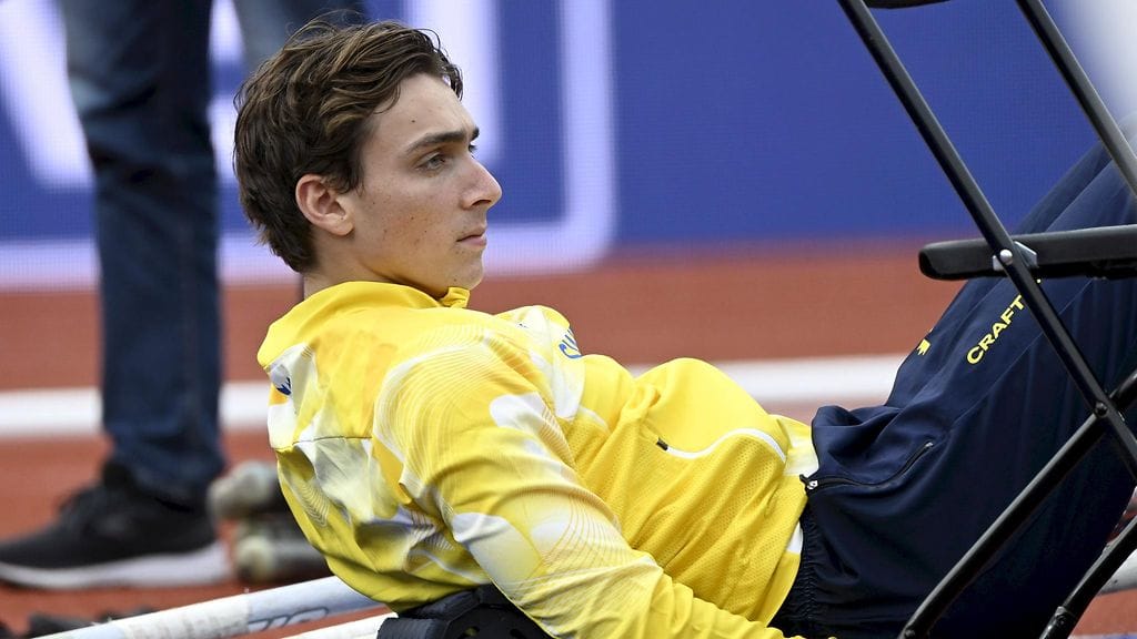Ruotsin supertähti Armand Duplantis otti rennosti, kun suomalaiset hyppivät seipäässä aiemmista korkeuksista.