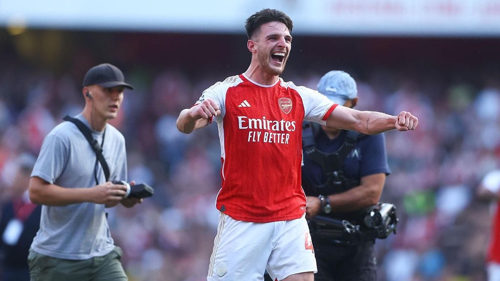 Declan Rice vei Arsenalin johtoon Manchester Unitedia vastaan lisäajalla.