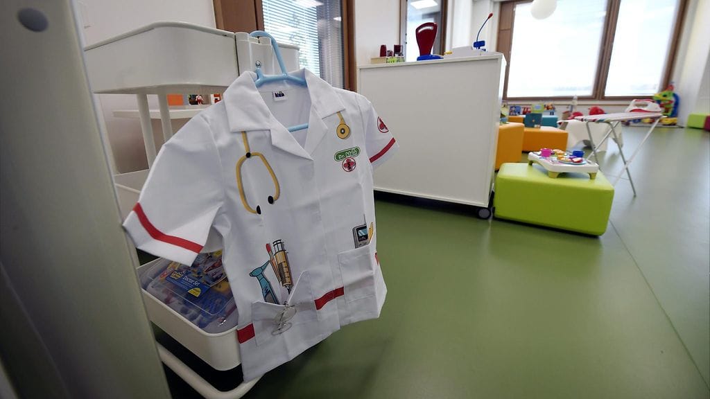 Uusi Lastensairaala Helsingissä syyskuussa 2018. Kuvituskuva.