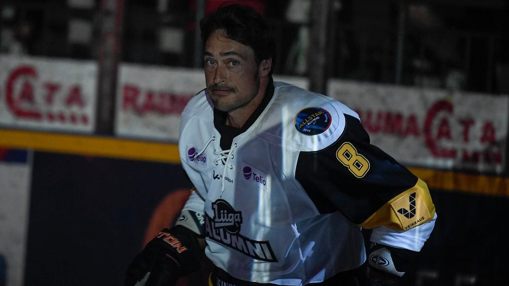 Jokerit-dokumentti: Kalervo Kummola muistaa seurapomon mokanneen Teemu Selänteen kohdalla – ”Hänen uransa jäi hyvin lyhyeksi”