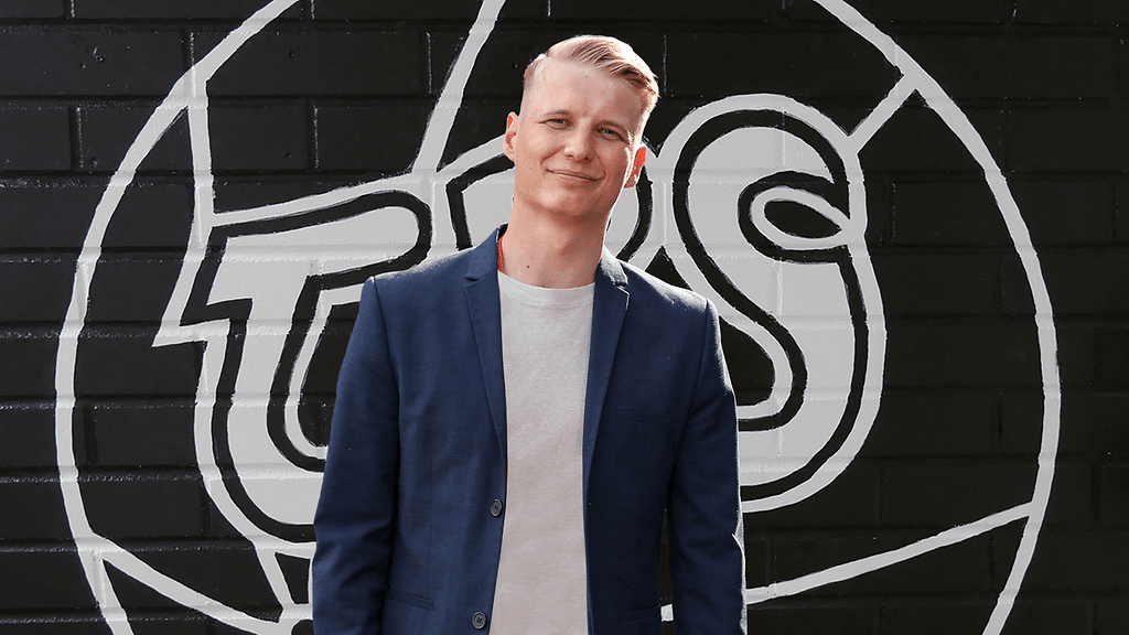 Miika Nuutinen, 31, siirtyy ensi kaudella TPS:n päävalmentajaksi.