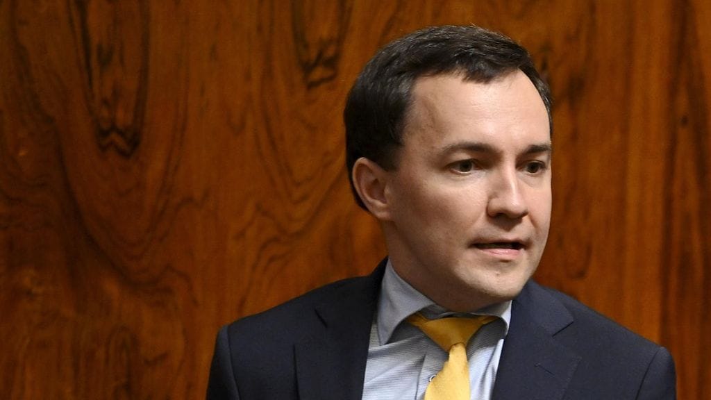 Elinkeinoministeri Wille Rydman (ps.).