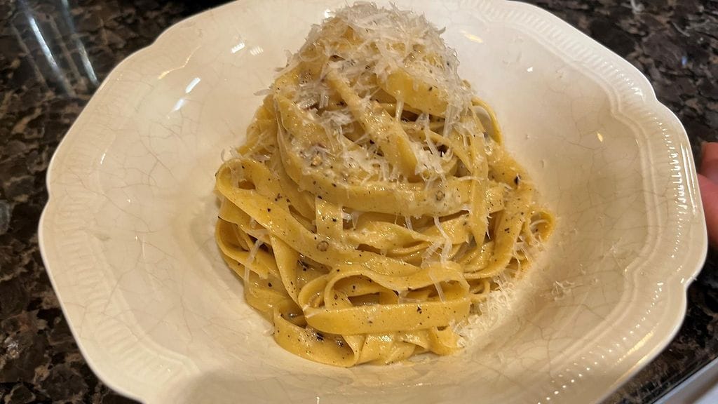 Cacio e pepe -pasta on klassikko ja helppo valmistaa!