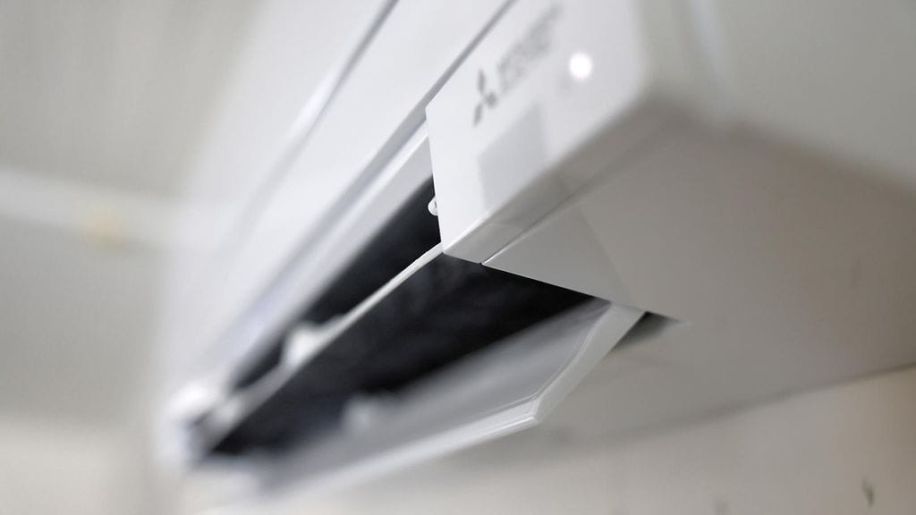 Pumppuja kävi Suomessa kaupaksi liki seitsemänkymmentä tuhatta kotitaloutta kohti.