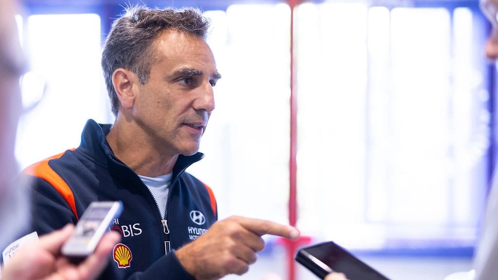 MM-rallissa käynnissä tuolileikki – minne tähtikuskit suuntaavat? Asiantuntijat analysoivat