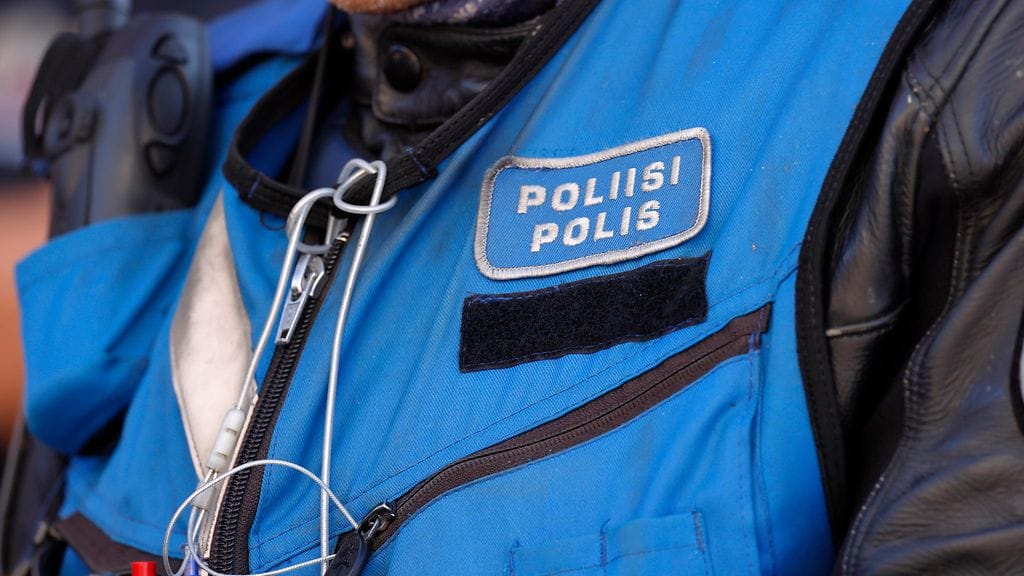 Poliisi pyytää mahdollisia silminnäkijähavaintoja tilanteessa tai tietoa tekijöistä.