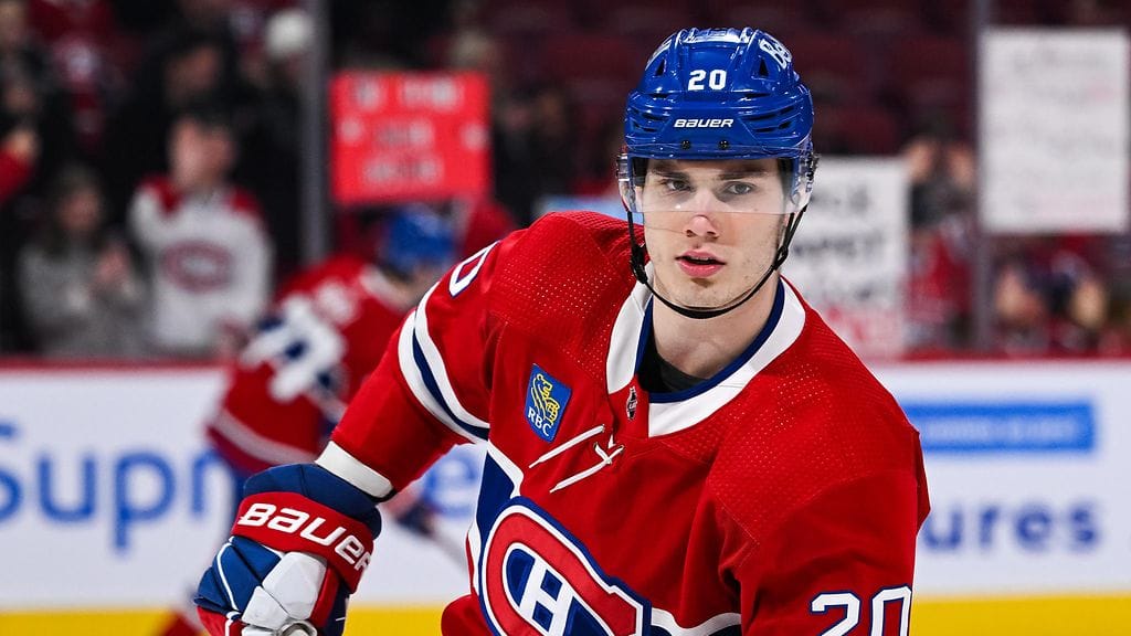 Montreal Canadiensia edustava Juraj Slafkovsky pelasi viime kaudella NHL-debyyttisesonkinsa. Hän lähtee tulevaan kauteen kevyempänä.