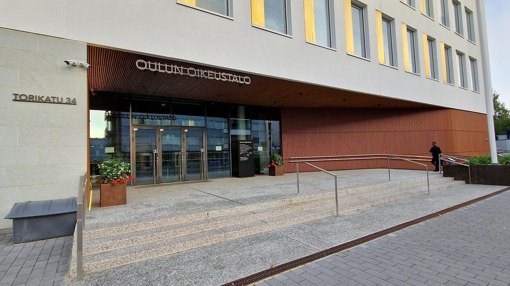 Murhasta epäilty mies vangittiin Oulun käräjäoikeudessa viime perjantaina.