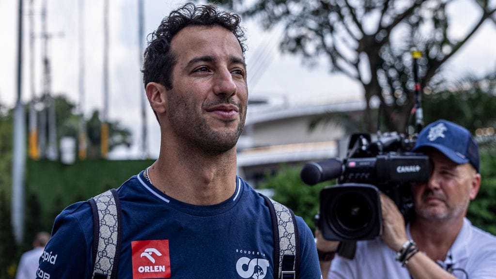 Daniel Ricciardo saapui Singaporeen kisaviikonlopuksi, mutta ei ole median haastateltavissa.