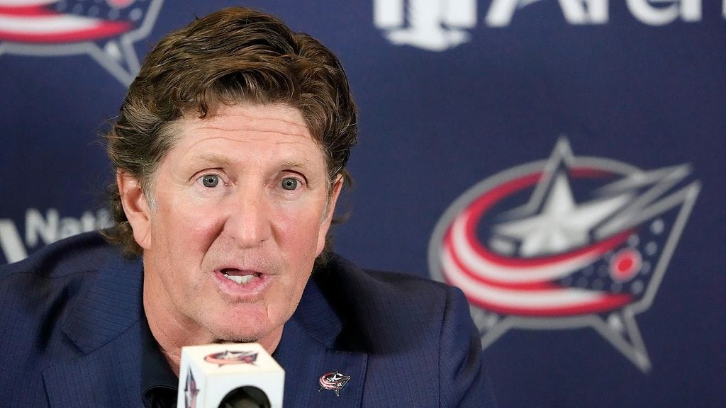 Mike Babcock irtisanoutui Columbus Blue Jacketsin päävalmentajan paikalta sunnuntaina.