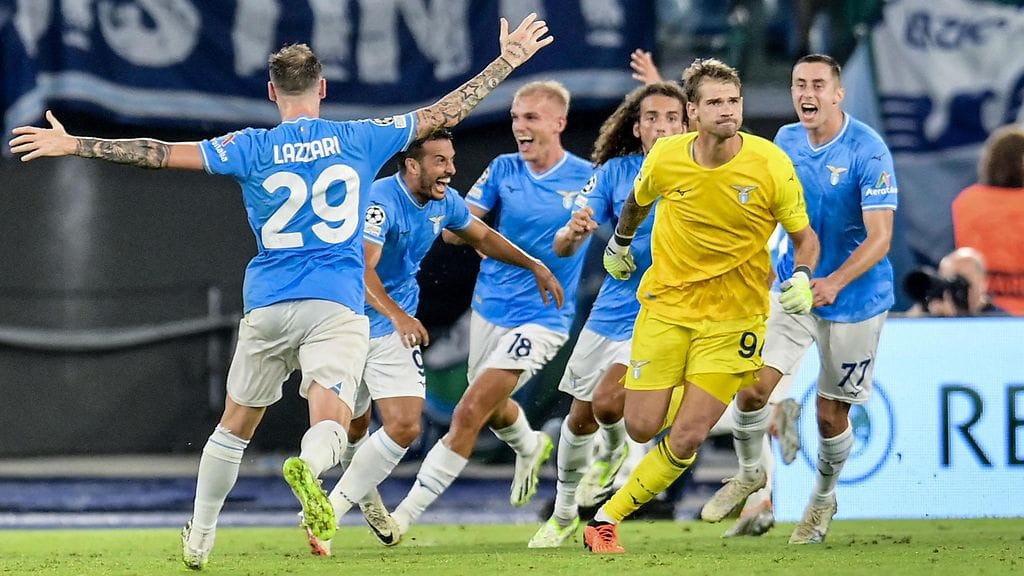 Huima loppu: Lazion maalivahti Ivan Provedel puski lisäajalla 1–1-tasoituksen