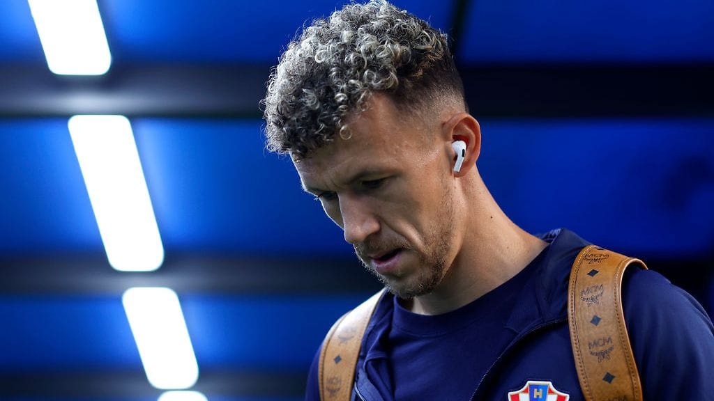 Ivan Perisic on loppukauden sivussa Tottenhamin kokoonpanosta polvivamman takia.