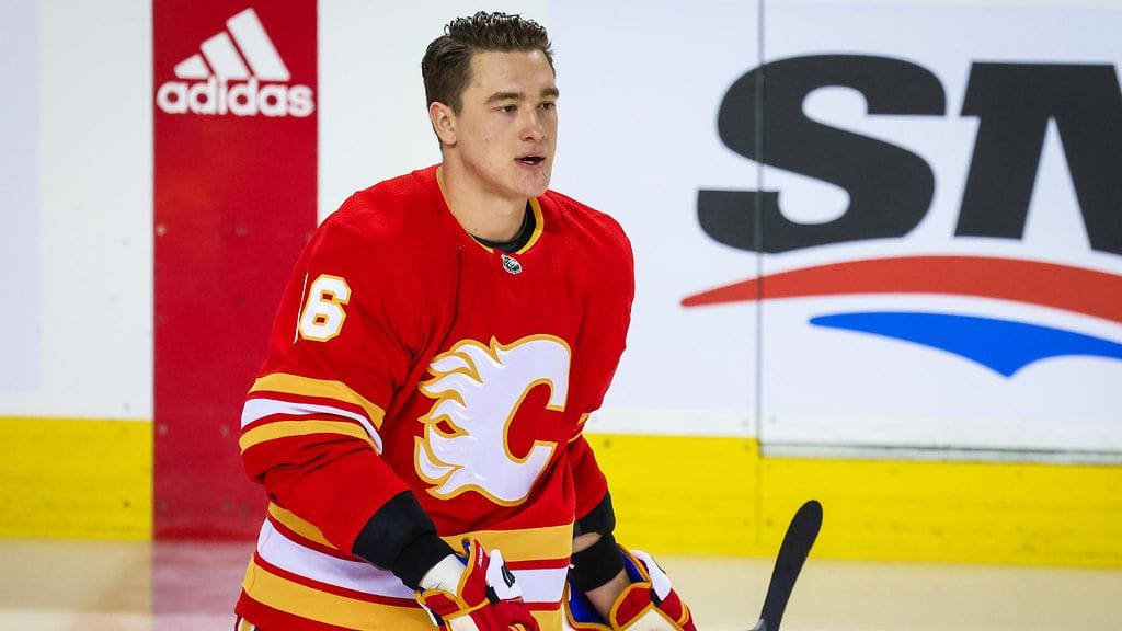 Calgary Flamesin NHL-puolustaja Nikita Zadorov ei kaihda Venäjän johdon kritisoimista.