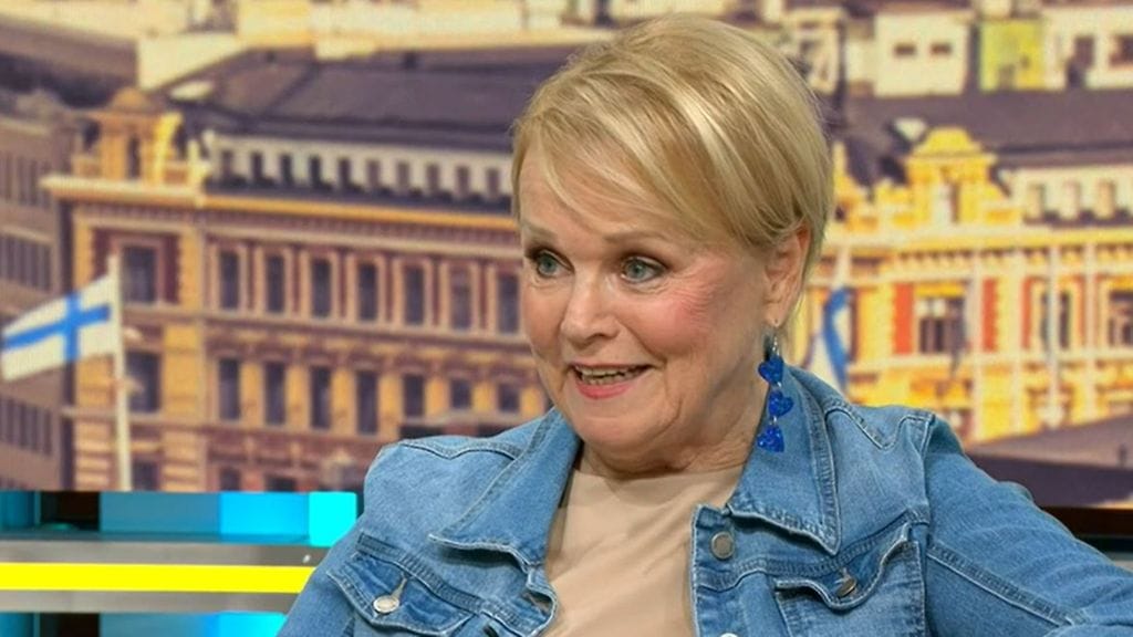 Katri Helena kertoi somessa saaneensa kutsun Linnan juhliin.