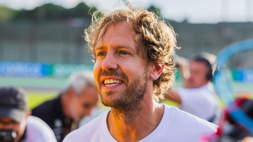 Sebastian Vettel ei tyrmännyt kilpa-autoilun pariin palaamista.