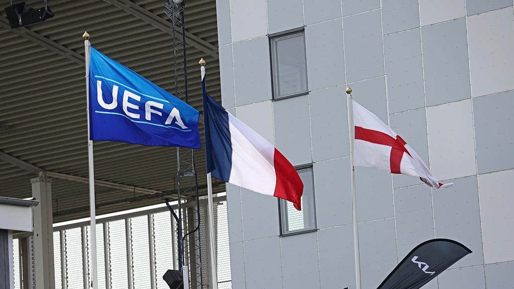 Uefan tiistainen päätös sai tyrmäävän vastaanoton Ukrainassa.