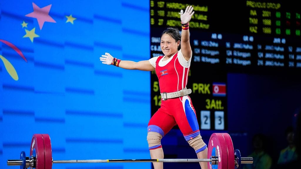 Pohjois-Korean painonnostajat palasivat ryminällä kansainvälisiin kilpailuihin.