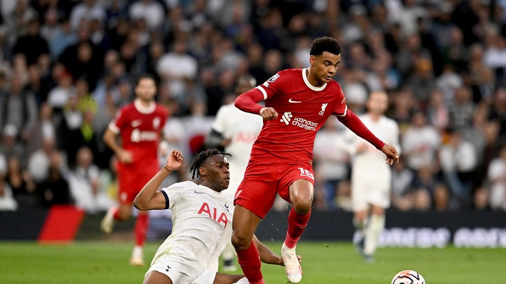 Cody Gakpo saattaa olla viikkoja sivussa Liverpoolin vahvuudesta.