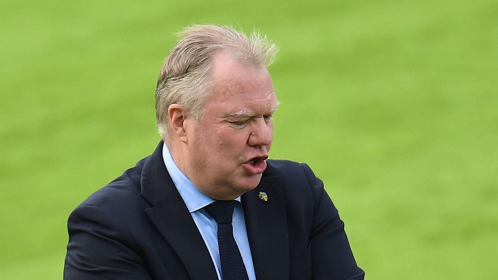 Karl-Erik Nilsson eroaa Ruotsin liikuntaliiton johdosta välittömästi.