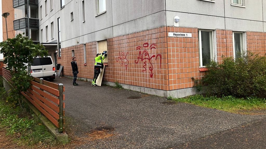 Viisi ihmistä kuoli tulipalossa Vantaalla Hakunilassa sunnuntaina 8. lokakuuta 2023 aamuyöllä. Tulipalo syttyi Heporinteessä sijaitsevan kerrostalon alimmassa kerroksessa.