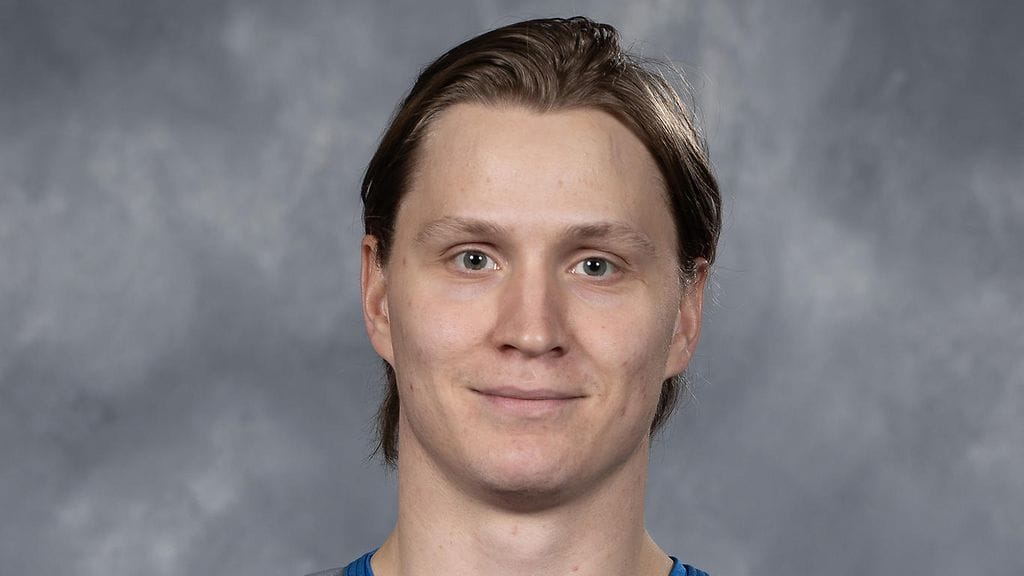 Joel Kivirannan ura jatkuu rapakon takana, mutta AHL-sopimuksella.