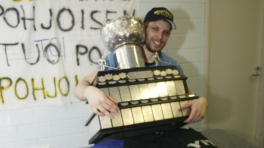 Josef Boumedienne mestaruustunnelmissa keväällä 2005.