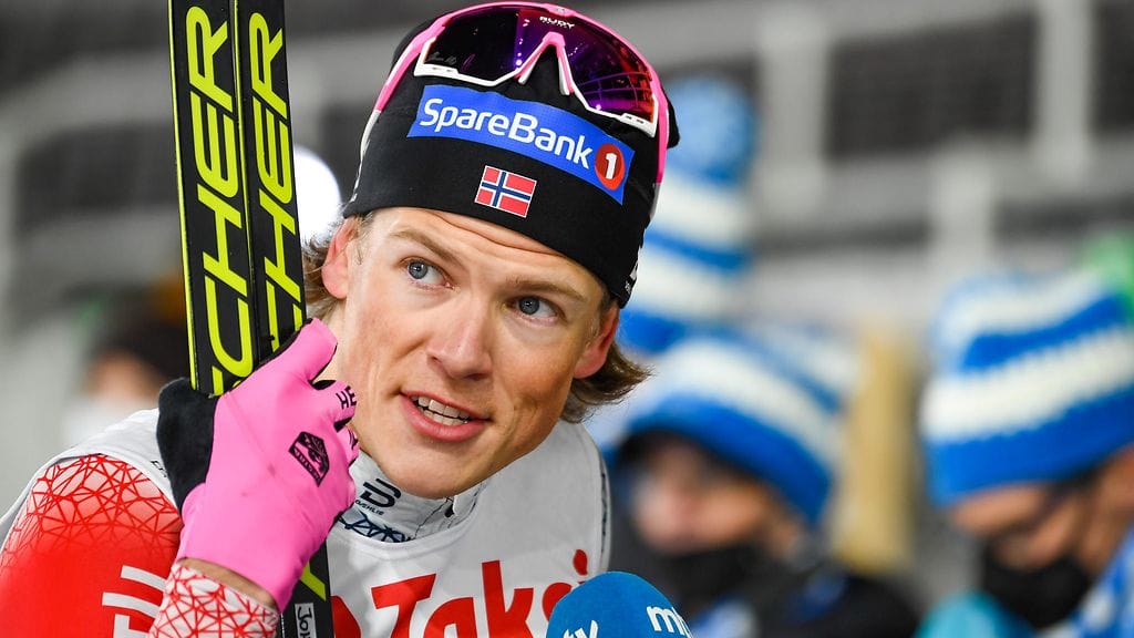 Koirat jahtasivat Johannes Kläboa rullasuksilenkillä.