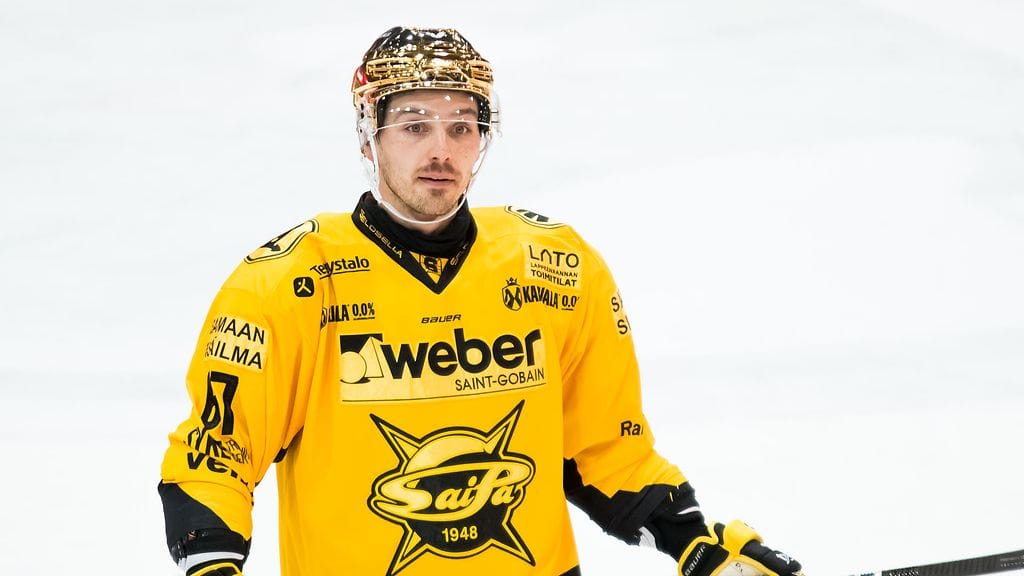 Tomas Zaborsky pelasi viimeksi Suomessa kaudella 2020–21. Hän edusti tuolloin SaiPaa.