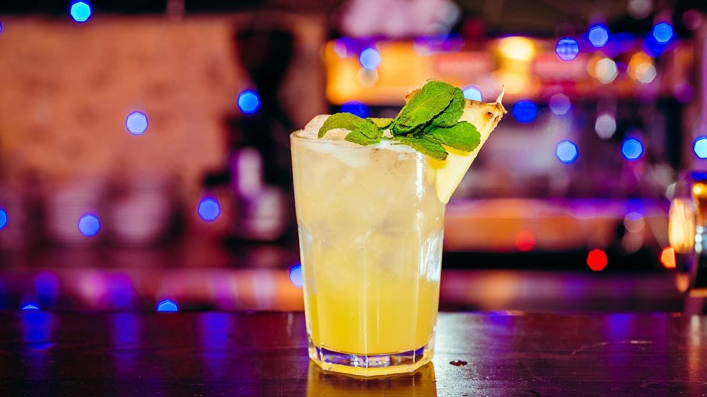 Trooppisesta lonkerosta on tullut hitti niin maissa kuin merilläkin. Kuvituskuva.