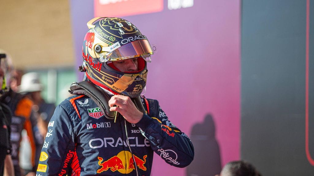 Max Verstappen tippui kierroksen hylkäyksen jäleen aika-ajojen kuudenneksi.