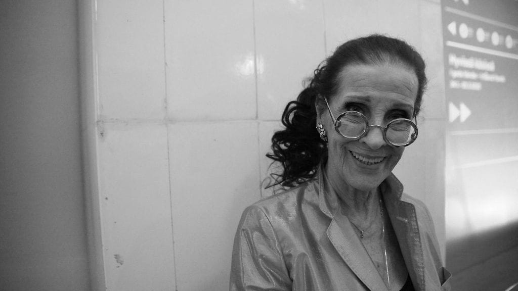 Aira Samulin menehtyi 23. lokakuuta 96-vuoden iässä. Tanssin airuen kuolemasta uutisoi ensimmäisenä Seiska.