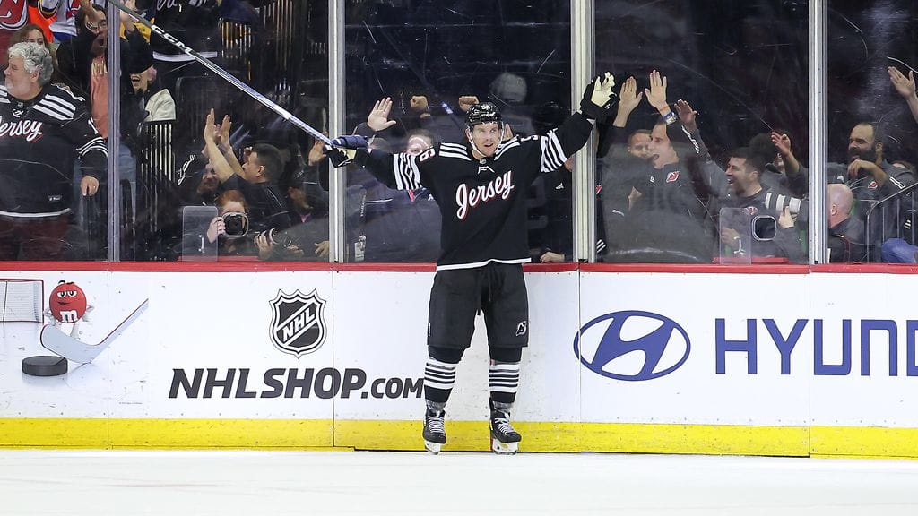 Erik Haula teki kaksi maalia yön NHL-kierroksella.