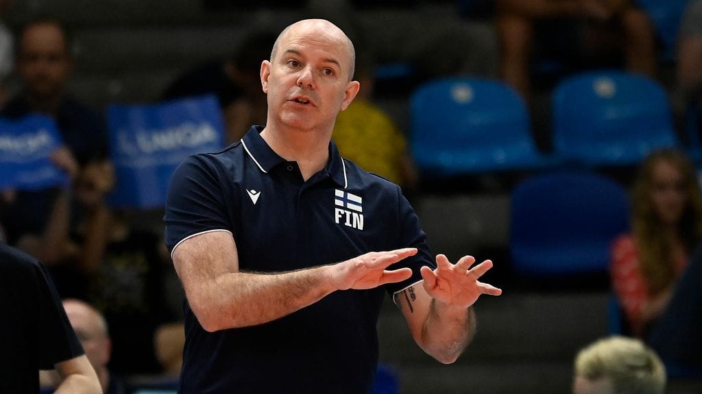 Joel Banksin rupeama Suomen lentopallomaajoukkueen päävalmentajana on päättymässä.