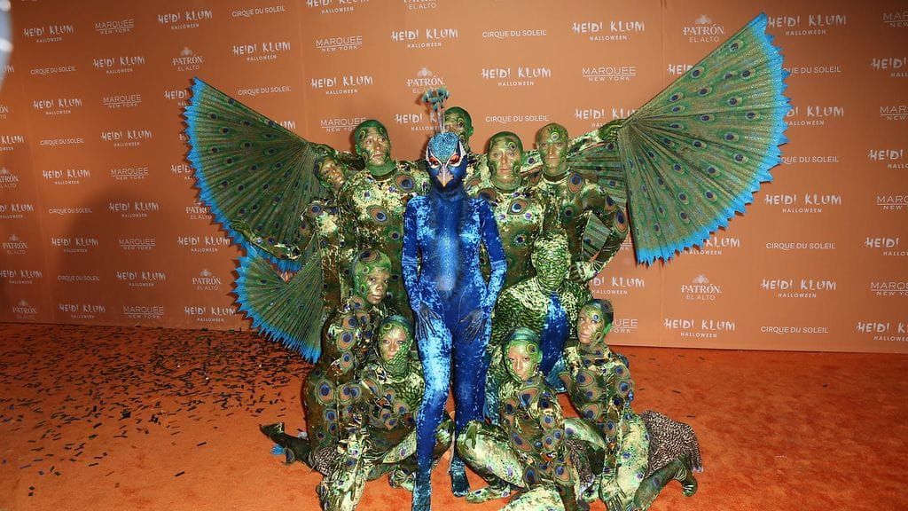 Heidi Klum oli pukeutunut riikinkukoksi.