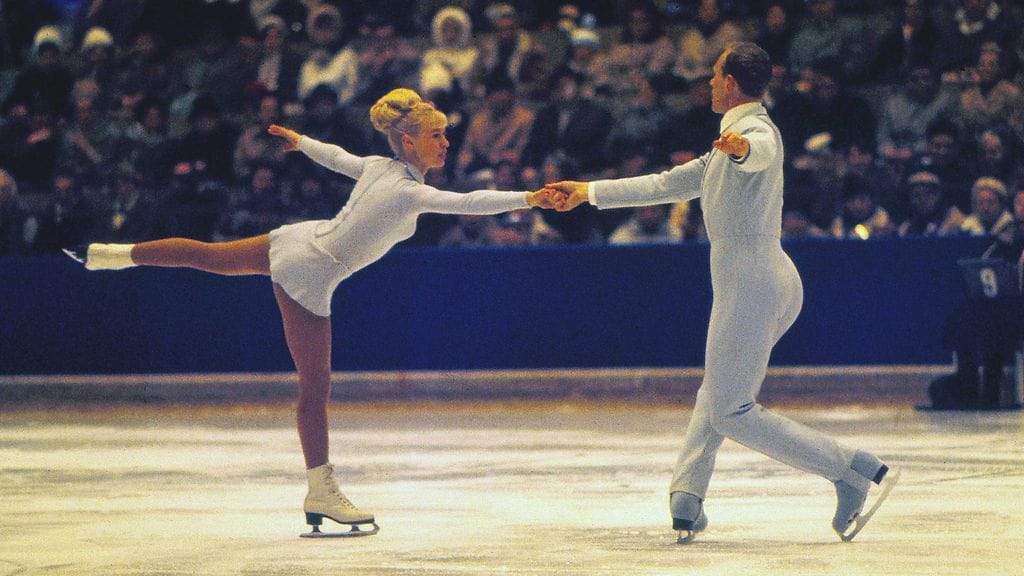 Oleg Protopopov parinsa Ljudmila Belusovan kanssa EM-jäällä vuonna 1970.