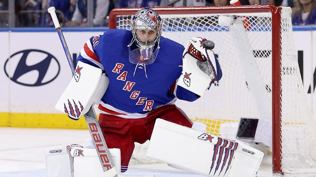 Carolina Hurricanesia vahvistava Jaroslav Halak pelasi viime kaudella New York Rangersissa.