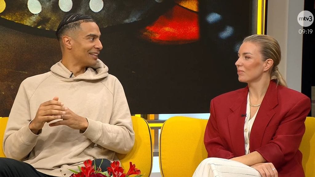 Shawn Huff Saana Akiola