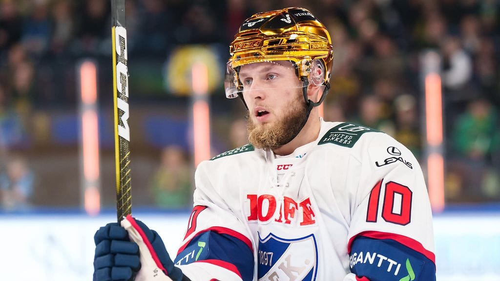 HIFK:n hyökkääjä Kristian Vesalainen debytoi tällä viikolla Leijonissa.