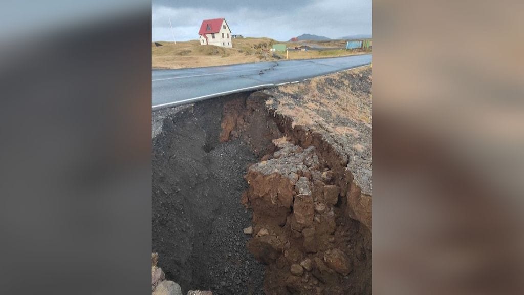 Islanti maan halkeama 121123