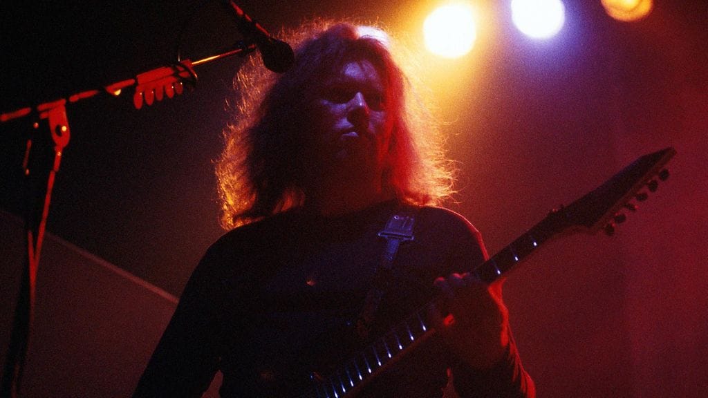 Entinen Stratovarius.yhtyeen kitaristi Timo Tolkki on saanut ehdollisen vankeusrangaistuksen. Kuva on vuodelta 2000.