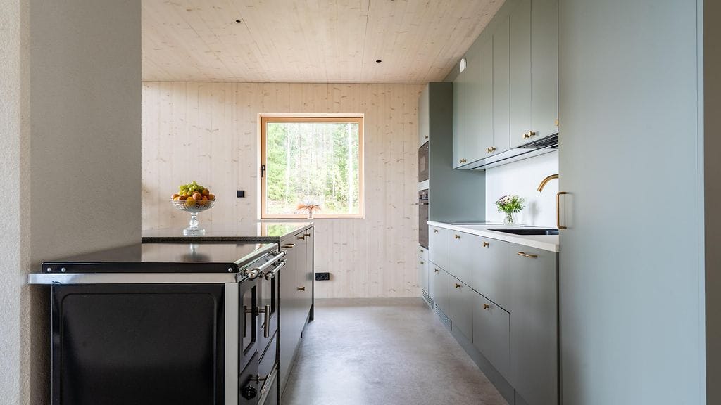 Moderni_koti_77-vuotiaalle_ensirakentajalle-2