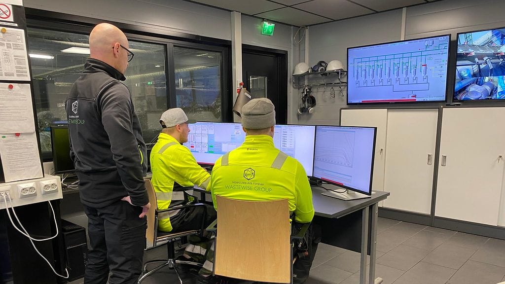 Muovin kierrätys, Nokia, Wastewisen pyrolyysilaitos, valvomo