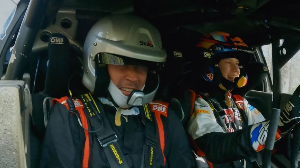 Kalle Rovanperä tarjosi kyydit Mika Häkkiselle ja David Coulthardille – F1-legendat kauhusta kankeina