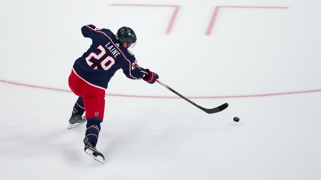 Patrik Laine on tällä hetkellä sivussa NHL-kaukaloista.