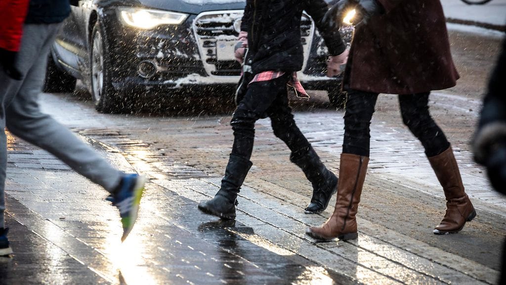 Suomalaisten kokemus yhteiskunnan oikeudenmukaisuudesta on laskenut mittaushistorian alimmalle tasolle, selviää tuoreesta Kansalaispulssi-kyselystä. Kuvituskuva.