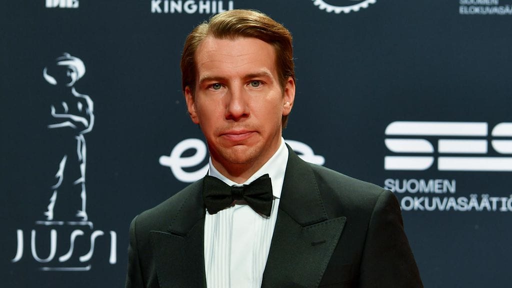 Aku Hirviniemi jää pois Ilmaista rahaa -tuotannosta.