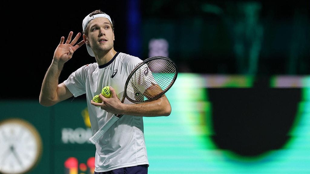 Otto Virtanen jatkaa voitokkaan ottelunsa jälkeen nelinpeliin, eikä Patrik Niklas-Salminen pelaakaan.