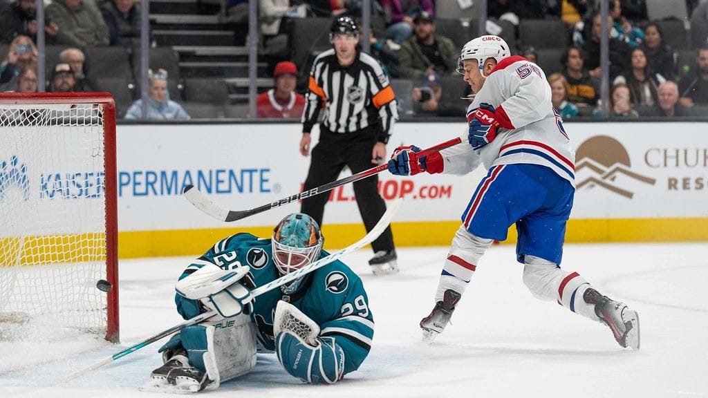 San Jose Sharks -maalivahti Mackenzie Blackwood on ulkona, Montreal Canadiensin Jesse Ylönen ratkaisee ottelun.