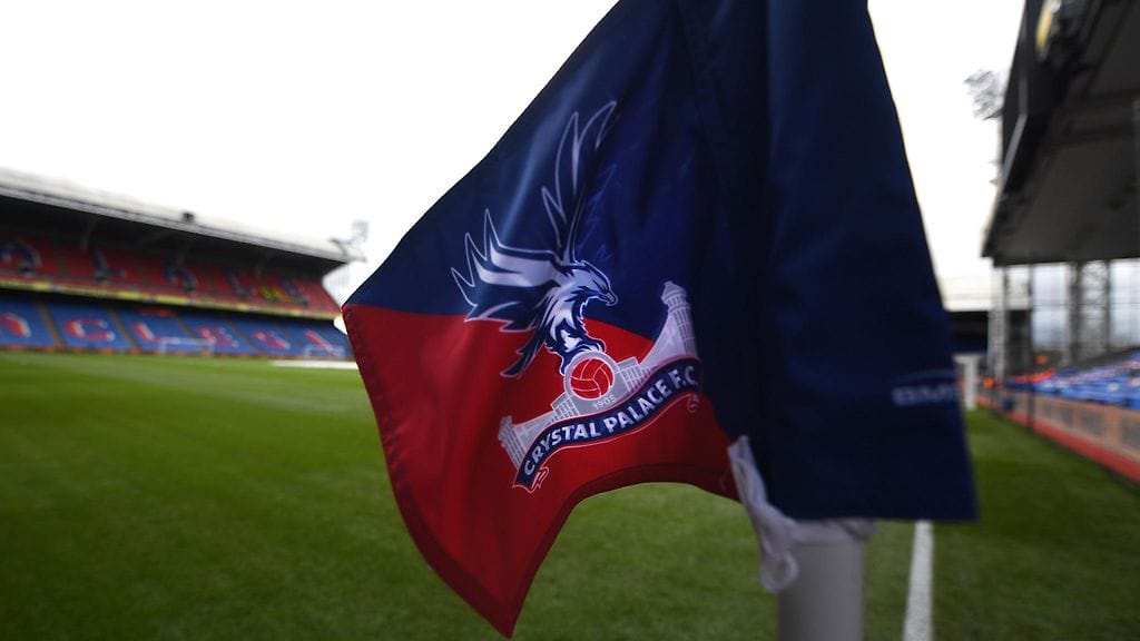 Oliver Spedding kuului nuorena Valioliiga-seura Crystal Palacen akatemiaan. Kuvituskuva.