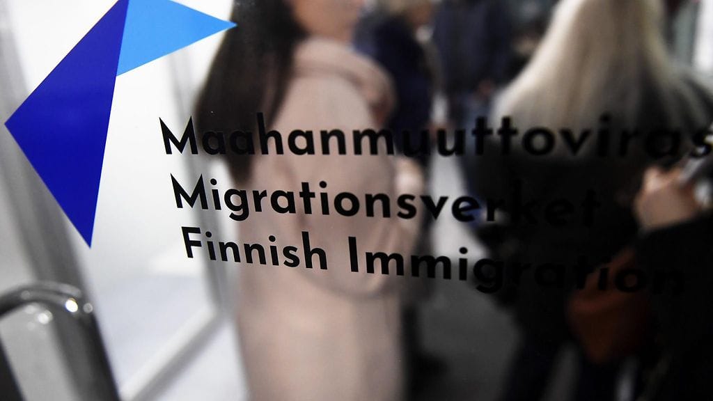 Arvioidaan, että palkkatason nostaminen työntekijän oleskelulupaan vähentäisi ensimmäisten työntekijän oleskelulupien määrää noin 120-250 hakemuksella ensi vuonna.